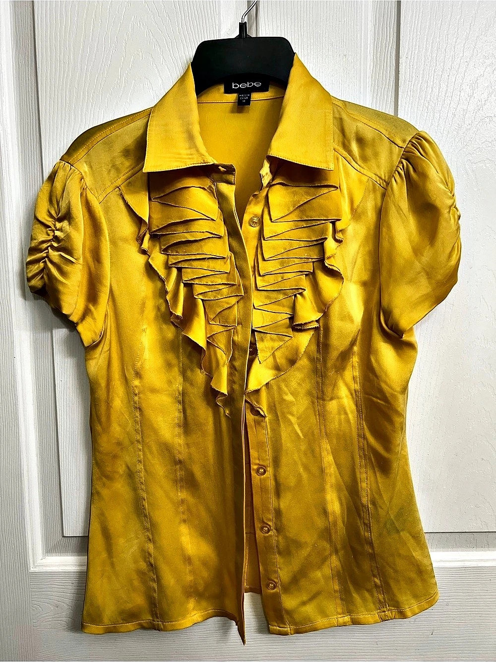 bebe Silk Ruffle Blouse in Yellow Size Medium Like New